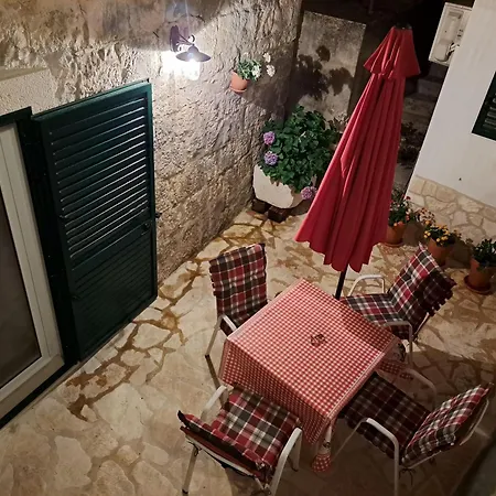 House Little Flower Ferienhaus Trogir
